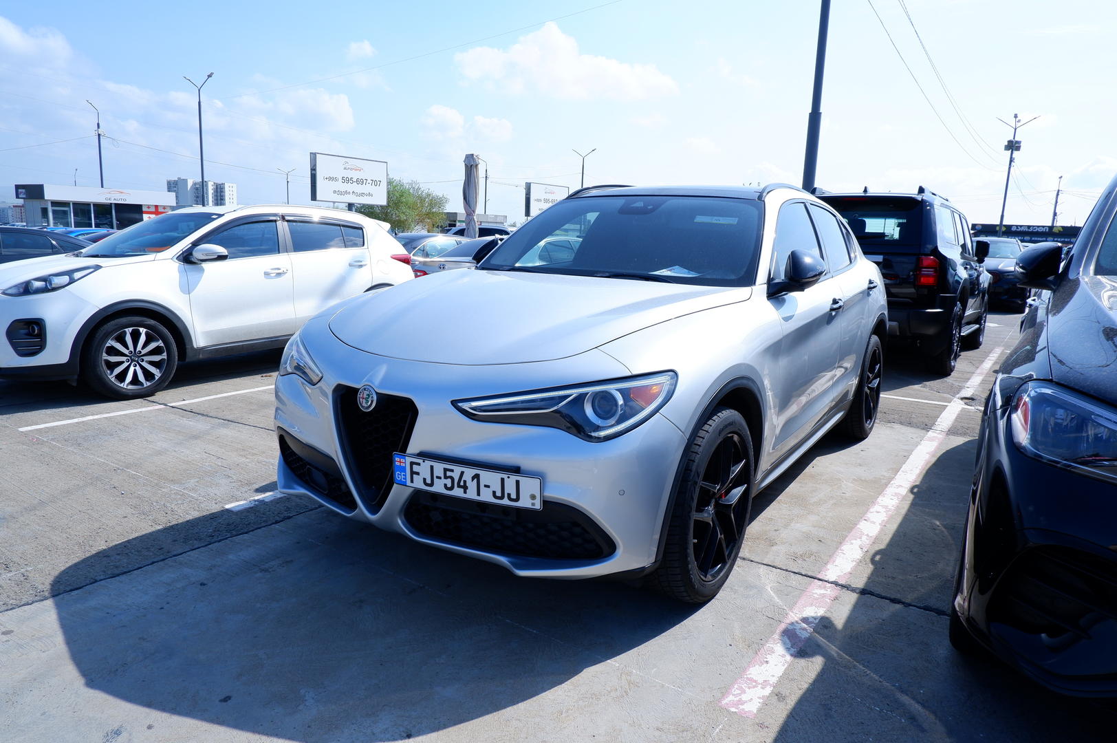 Alfa Romeo Stelvio 2018 — photo 2