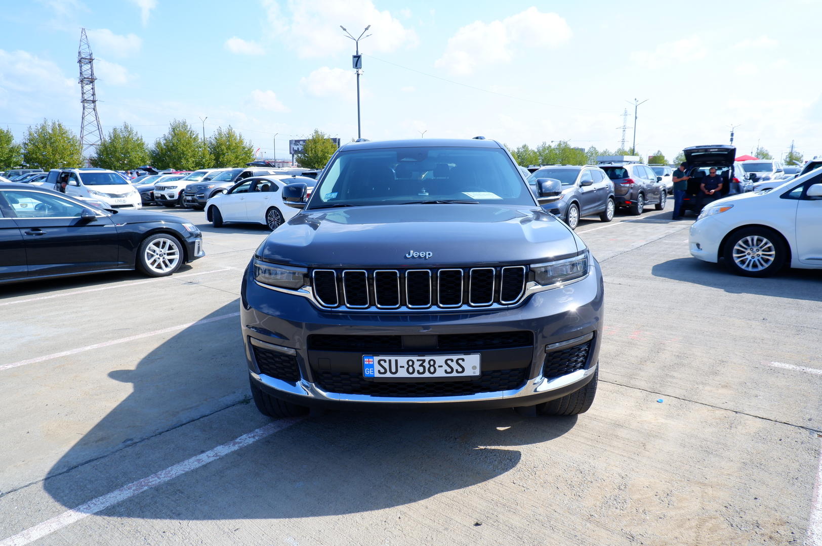 Jeep Grand Cherokee 2022 — photo 2