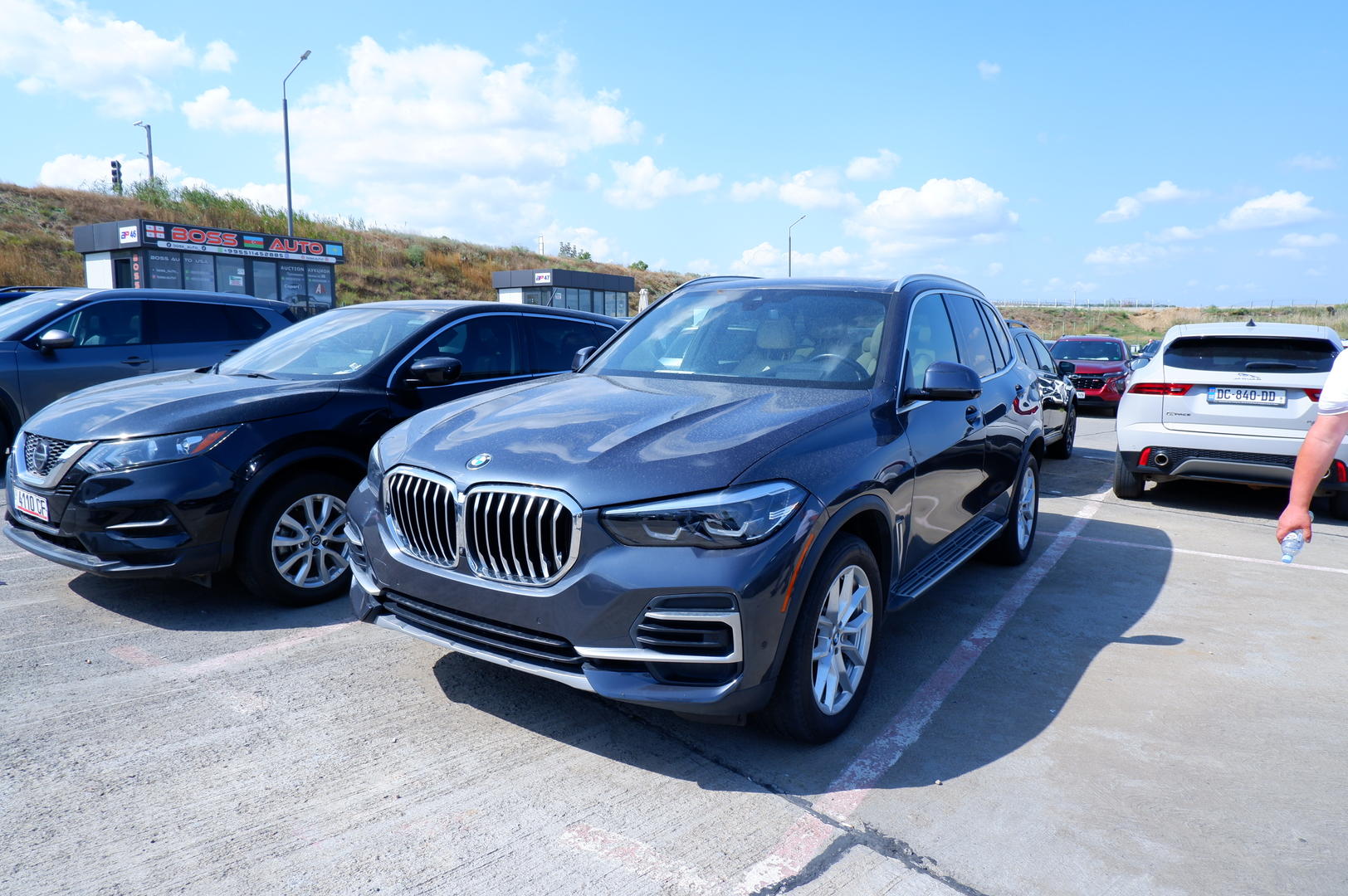 BMW X5 2022 — photo 2