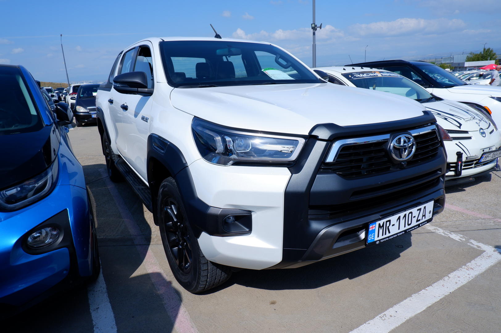 Toyota Hilux 2024 — photo 2