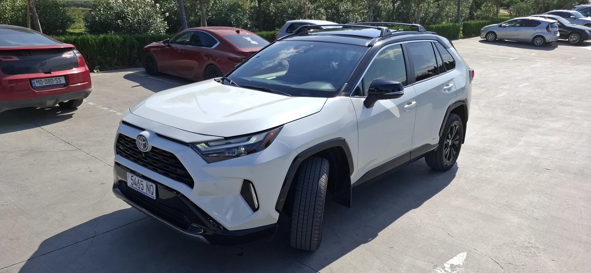 Toyota RAV4 2022 — photo 2