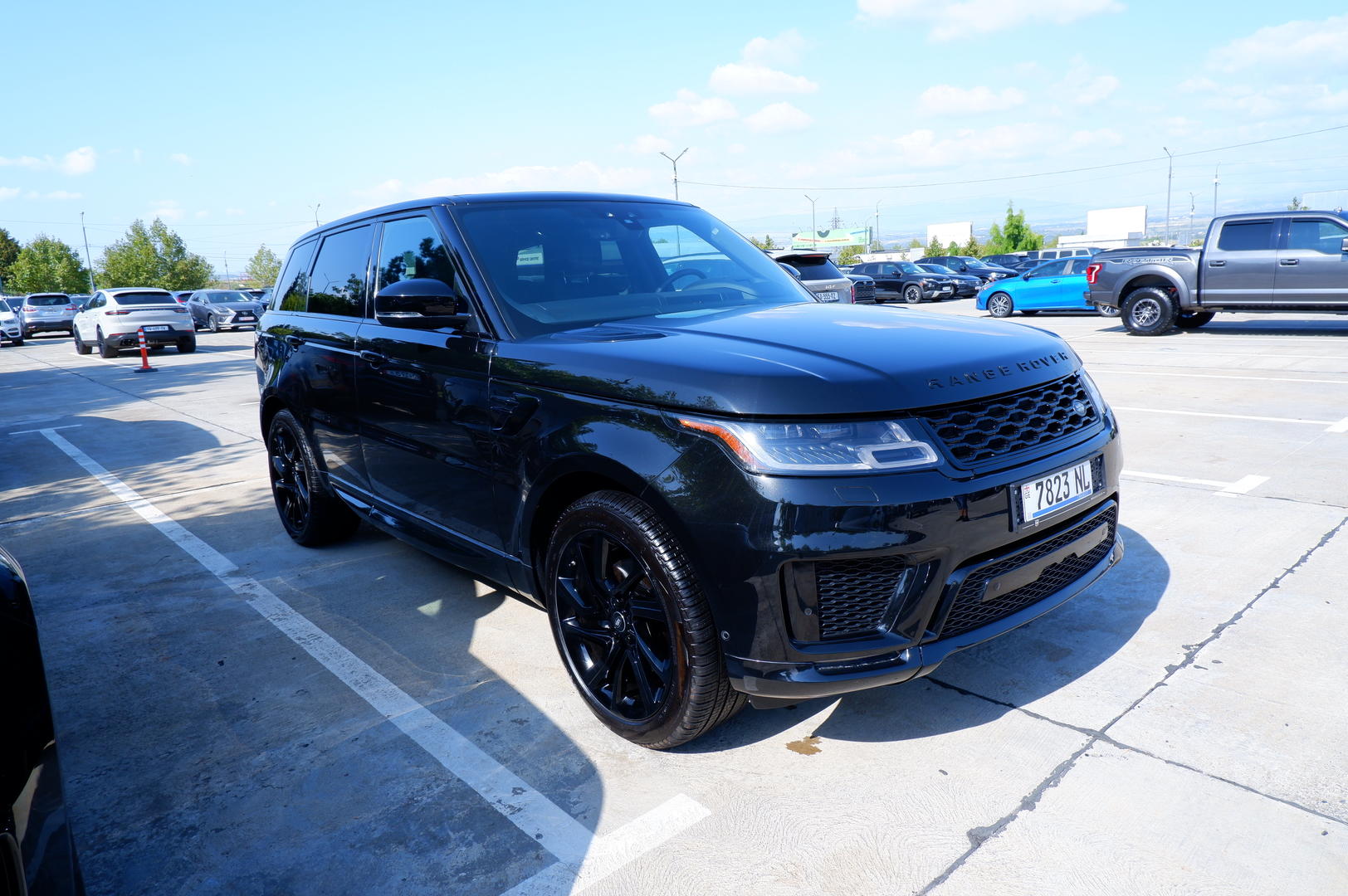 Land Rover Range Rover Sport 2018 — photo 2