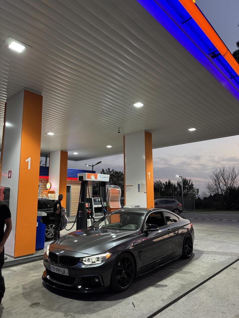 BMW 428