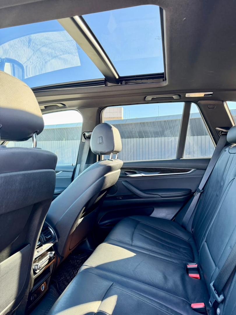 BMW X5 2017 — photo 2