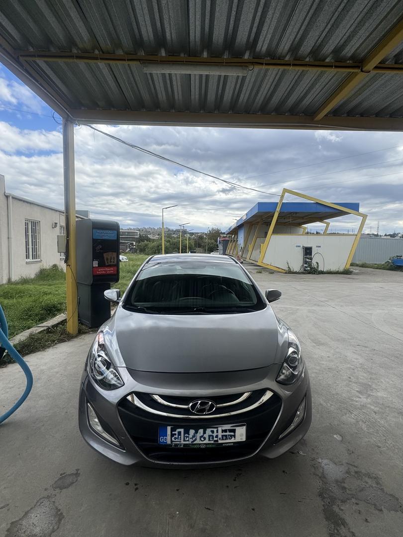 Hyundai Elantra 2014 — photo 2