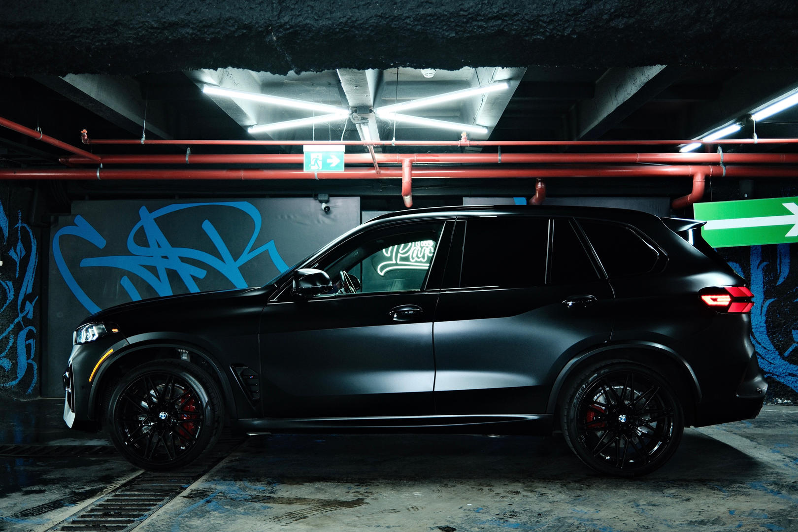BMW X5 M 2024 — photo 2