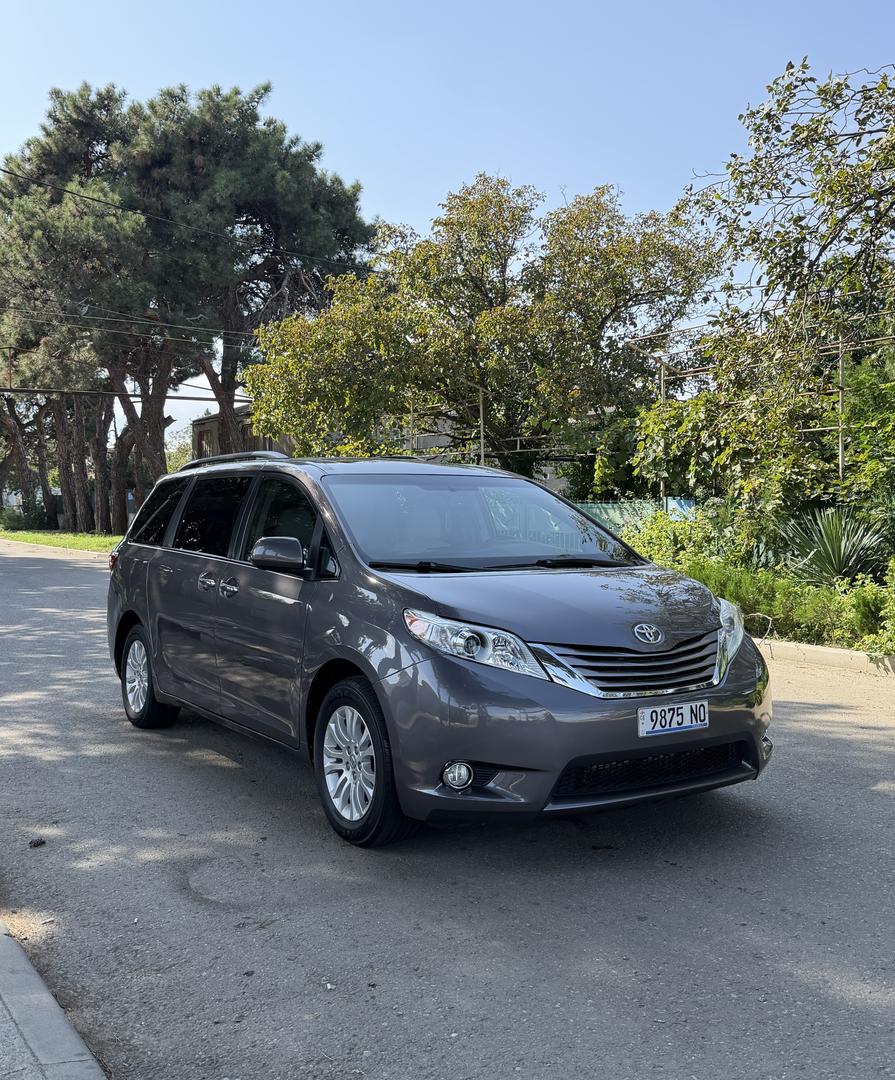 Toyota Sienna
