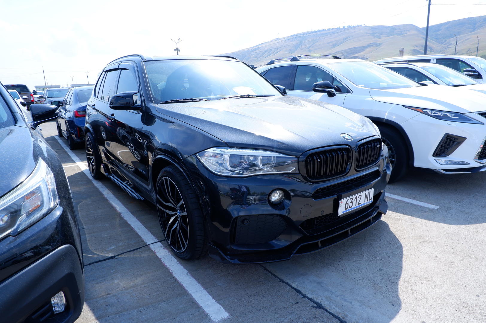 BMW X5 2017 — photo 2