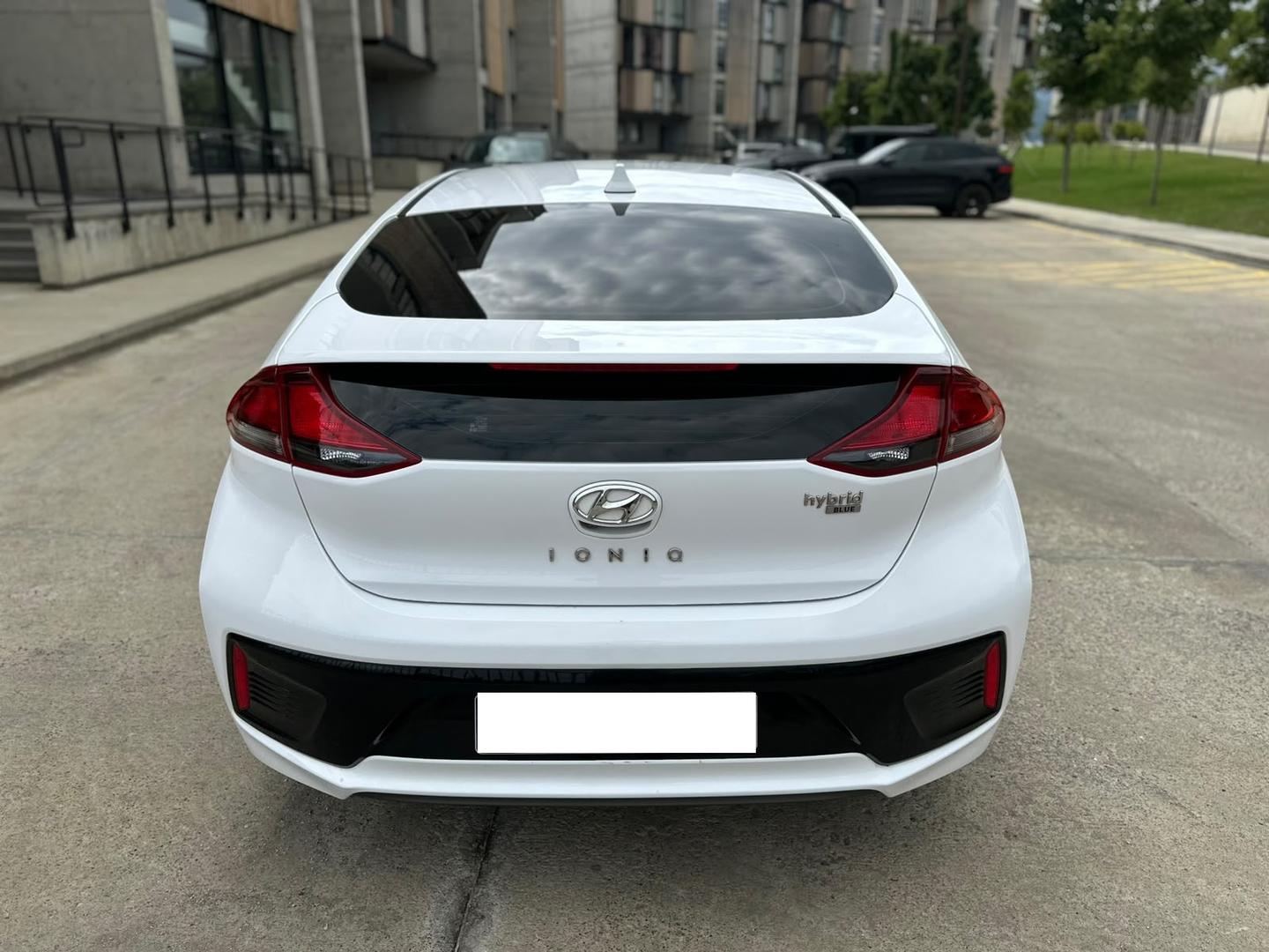 Hyundai Ioniq