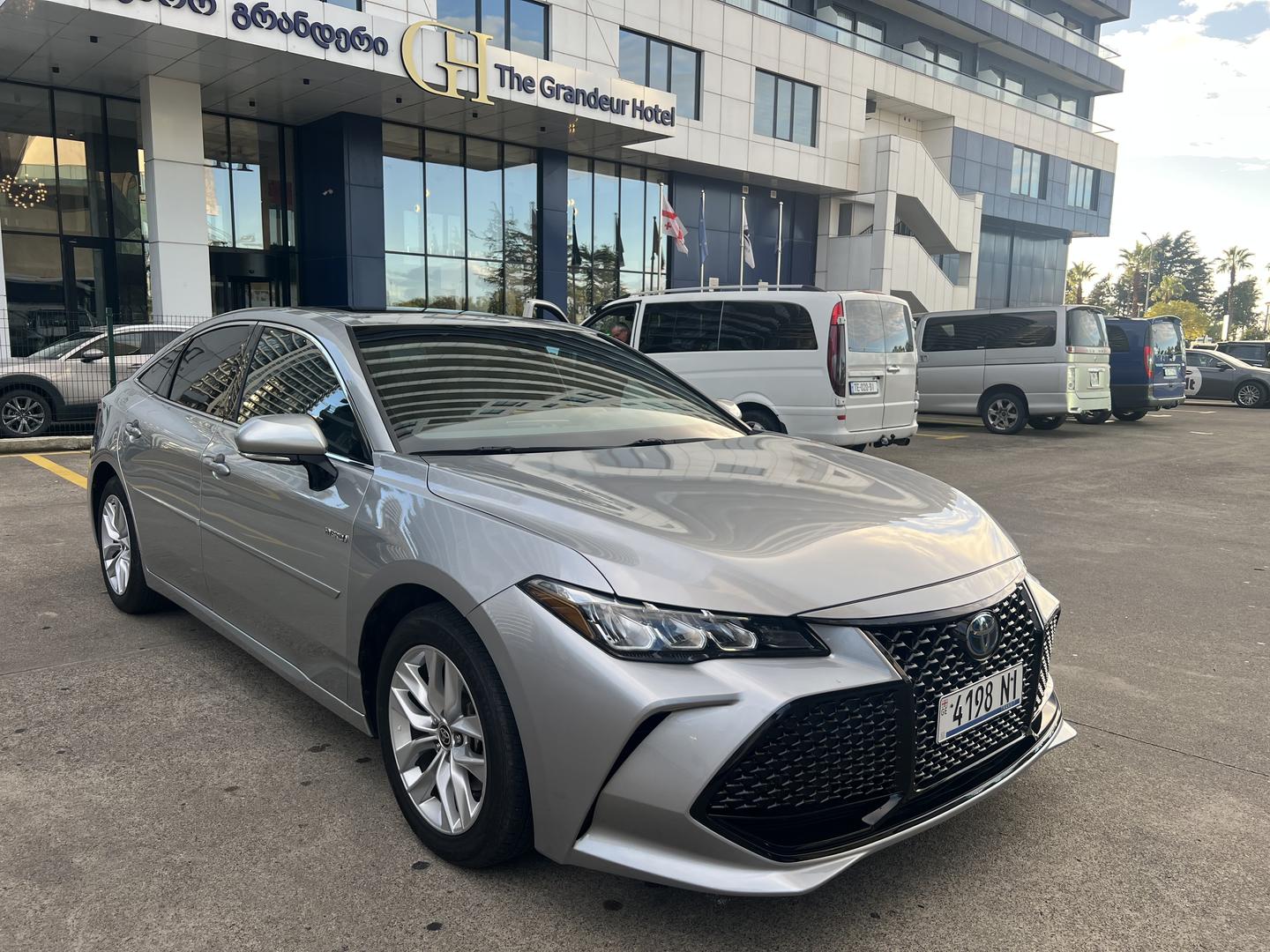 Toyota Avalon 2021 — photo 2