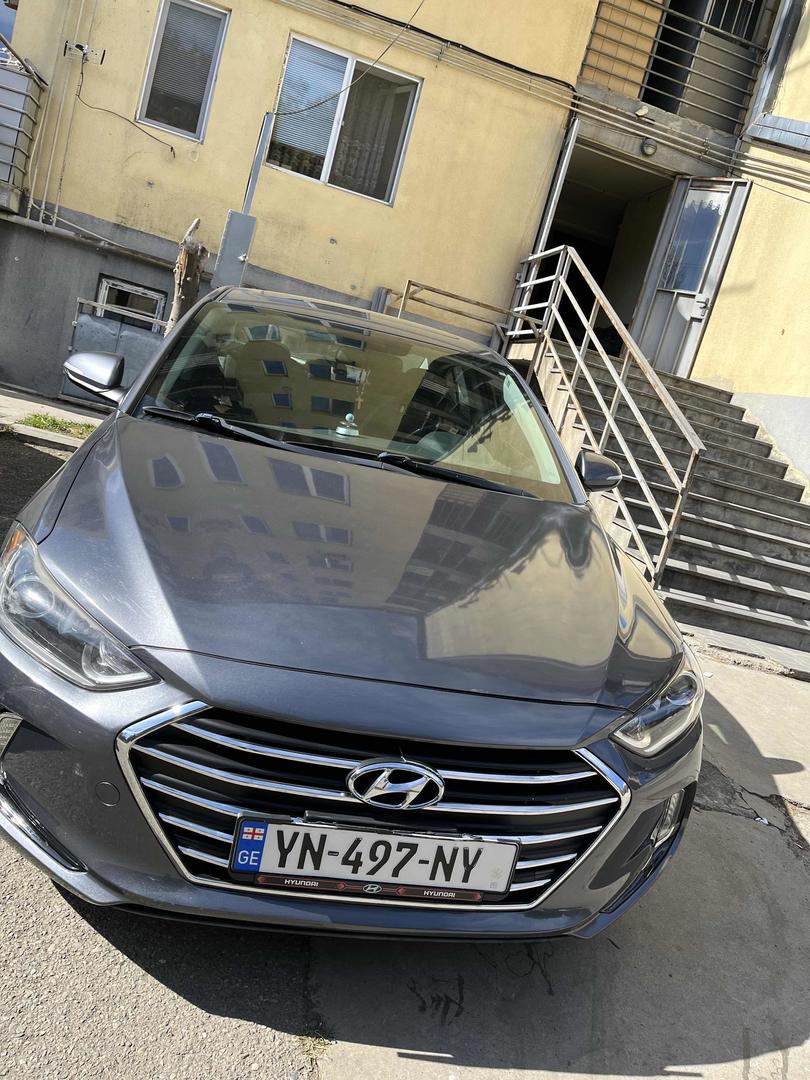 Hyundai Elantra