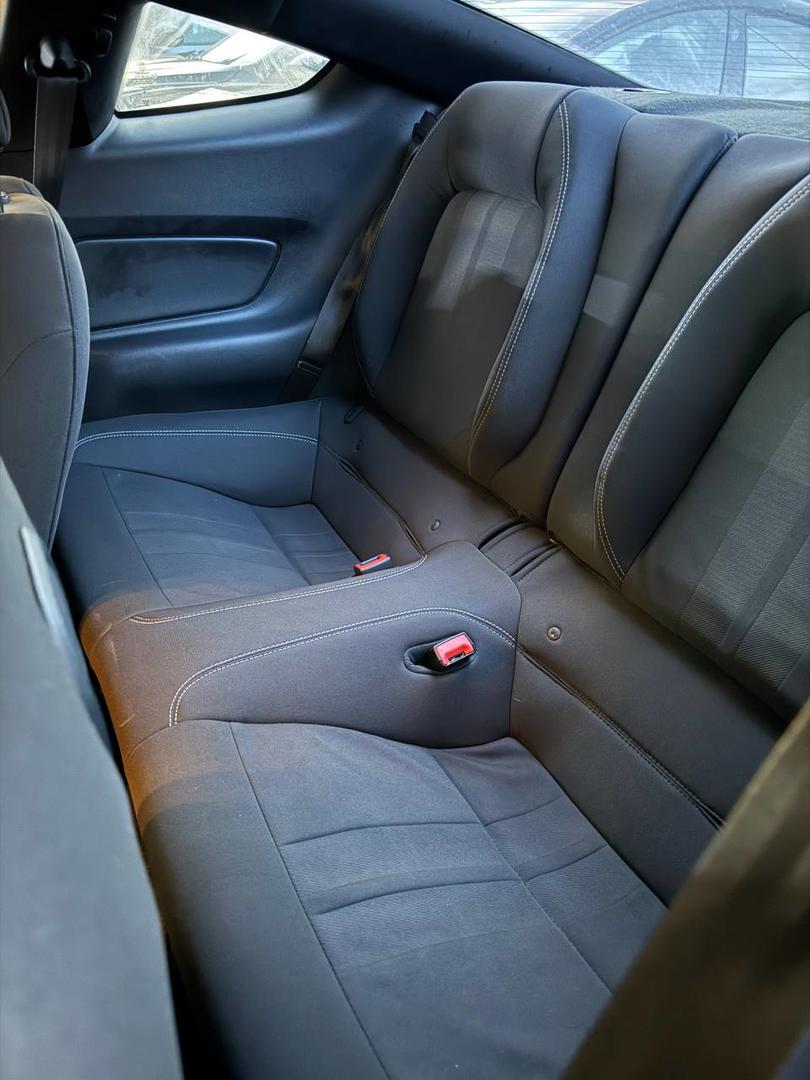 Ford Mustang 2018 — photo 2