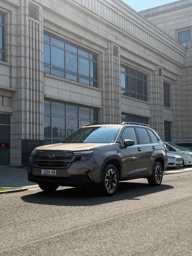 Subaru Forester 2025 — photo 2