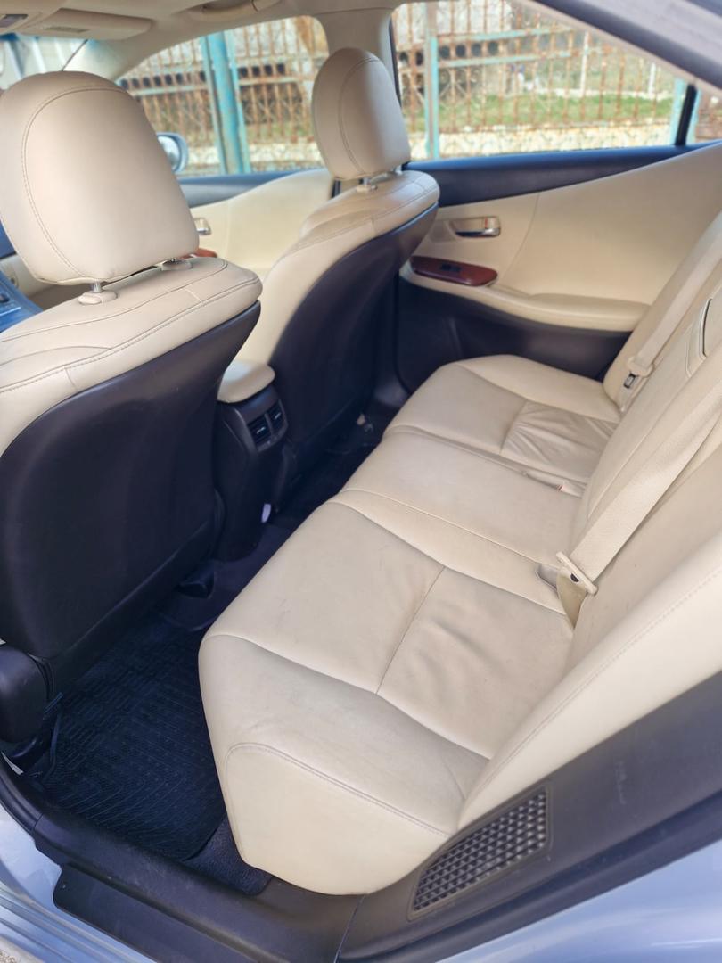 Lexus HS 250h