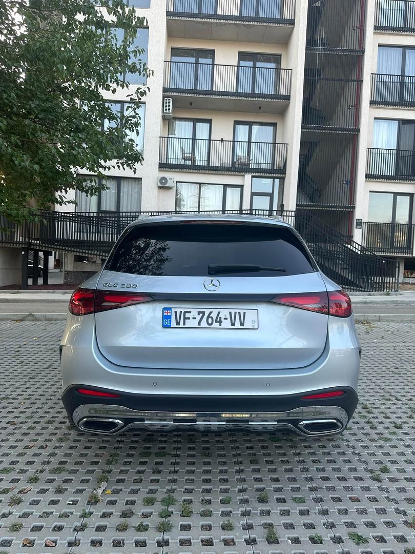 Mercedes-Benz GLC 300 2024 — photo 2
