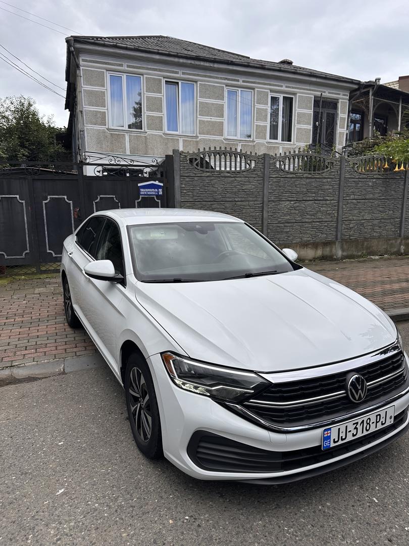 Volkswagen Jetta 2022 — photo 2