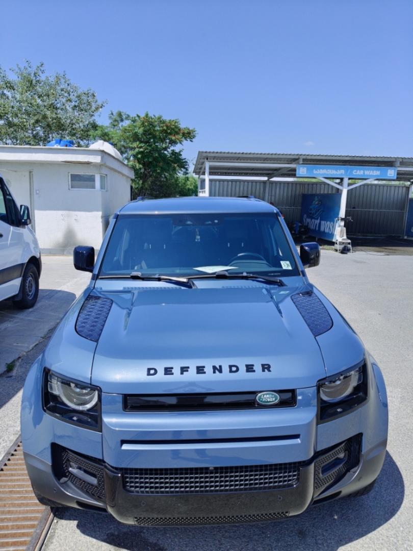 Land Rover Defender 2022 — photo 2