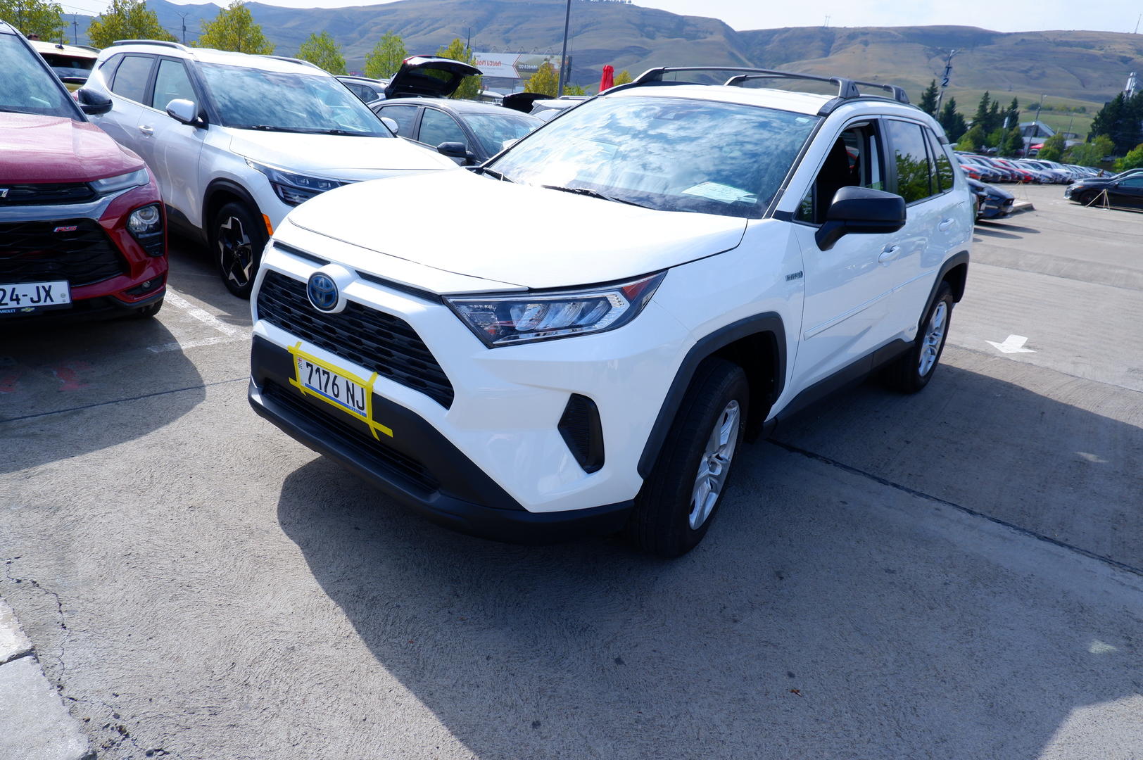 Toyota RAV4 2020 — photo 2