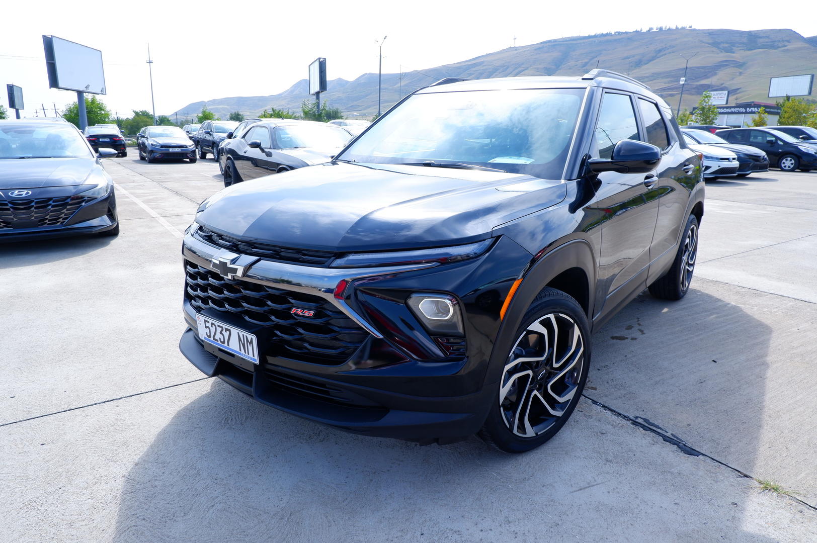 Chevrolet Trailblazer 2023 — photo 2