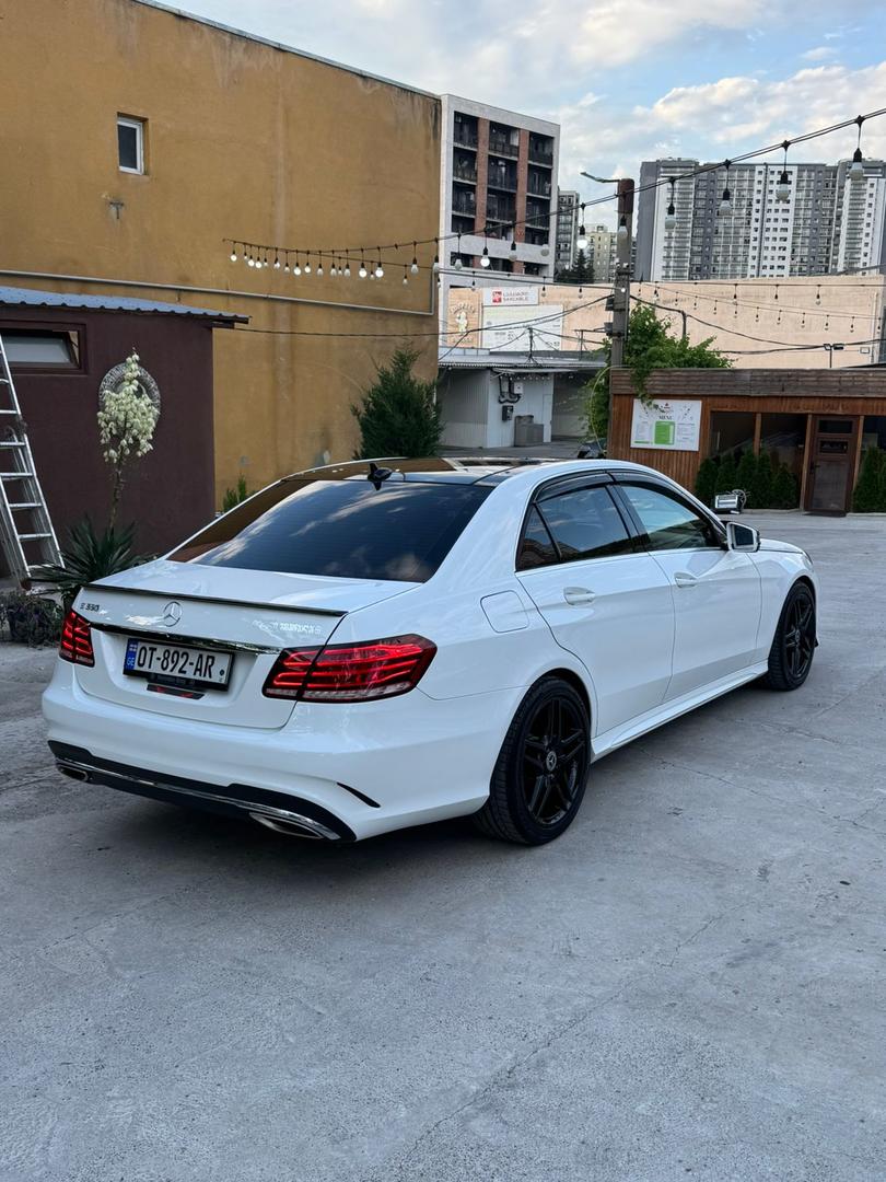 Mercedes-Benz E 350