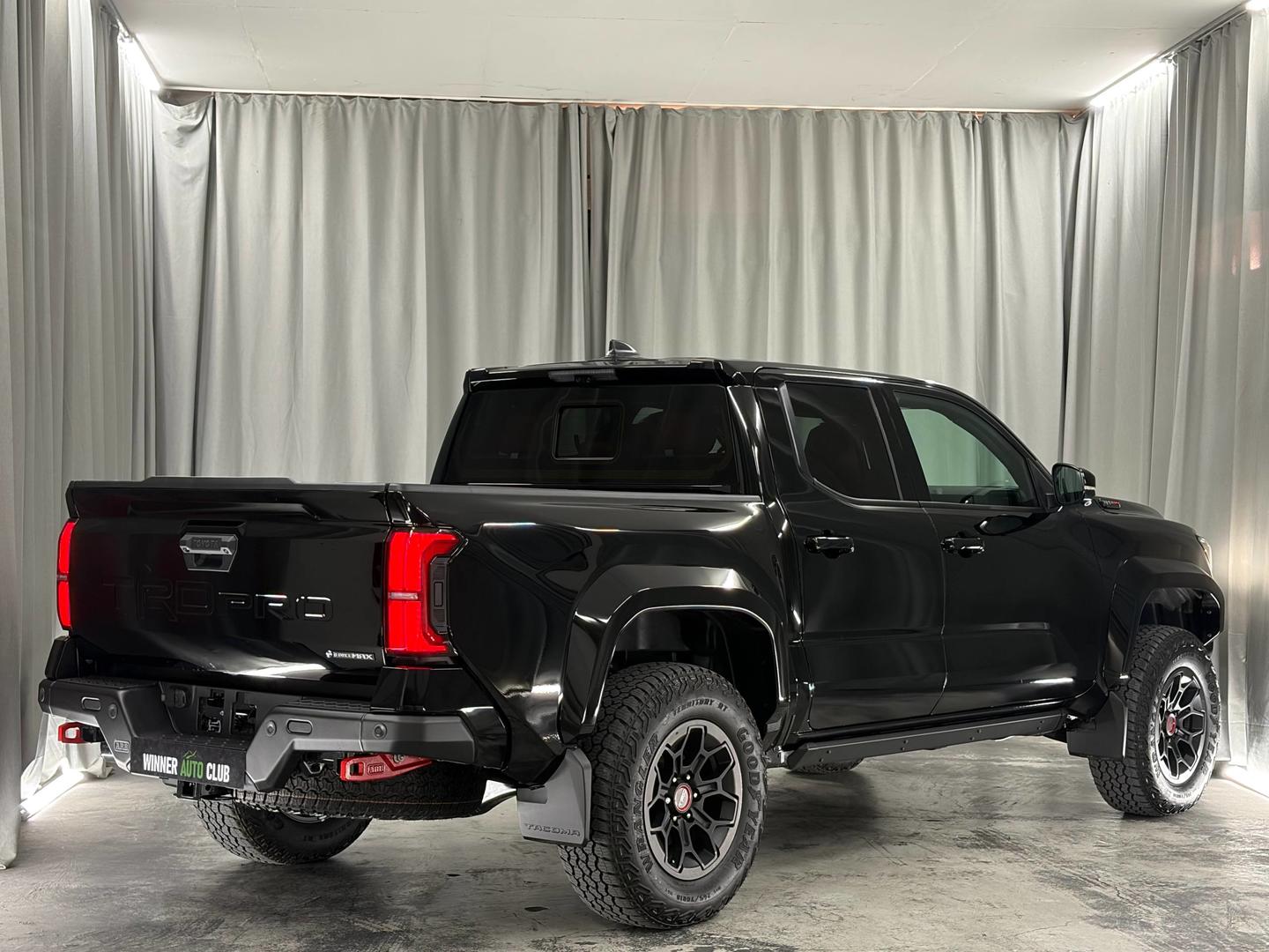 Toyota Tacoma 2026 — photo 2