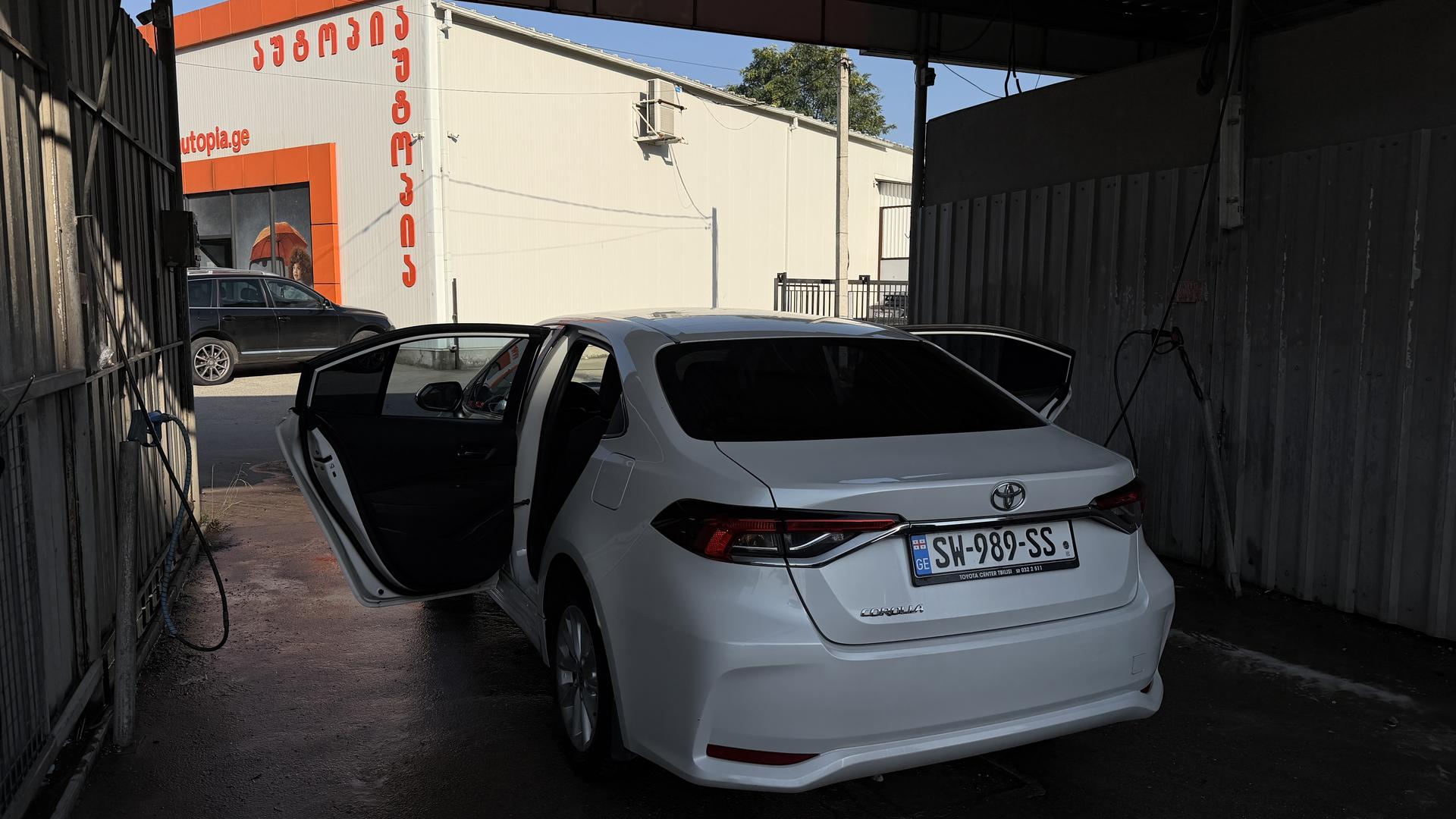 Toyota Corolla 2022 — photo 2
