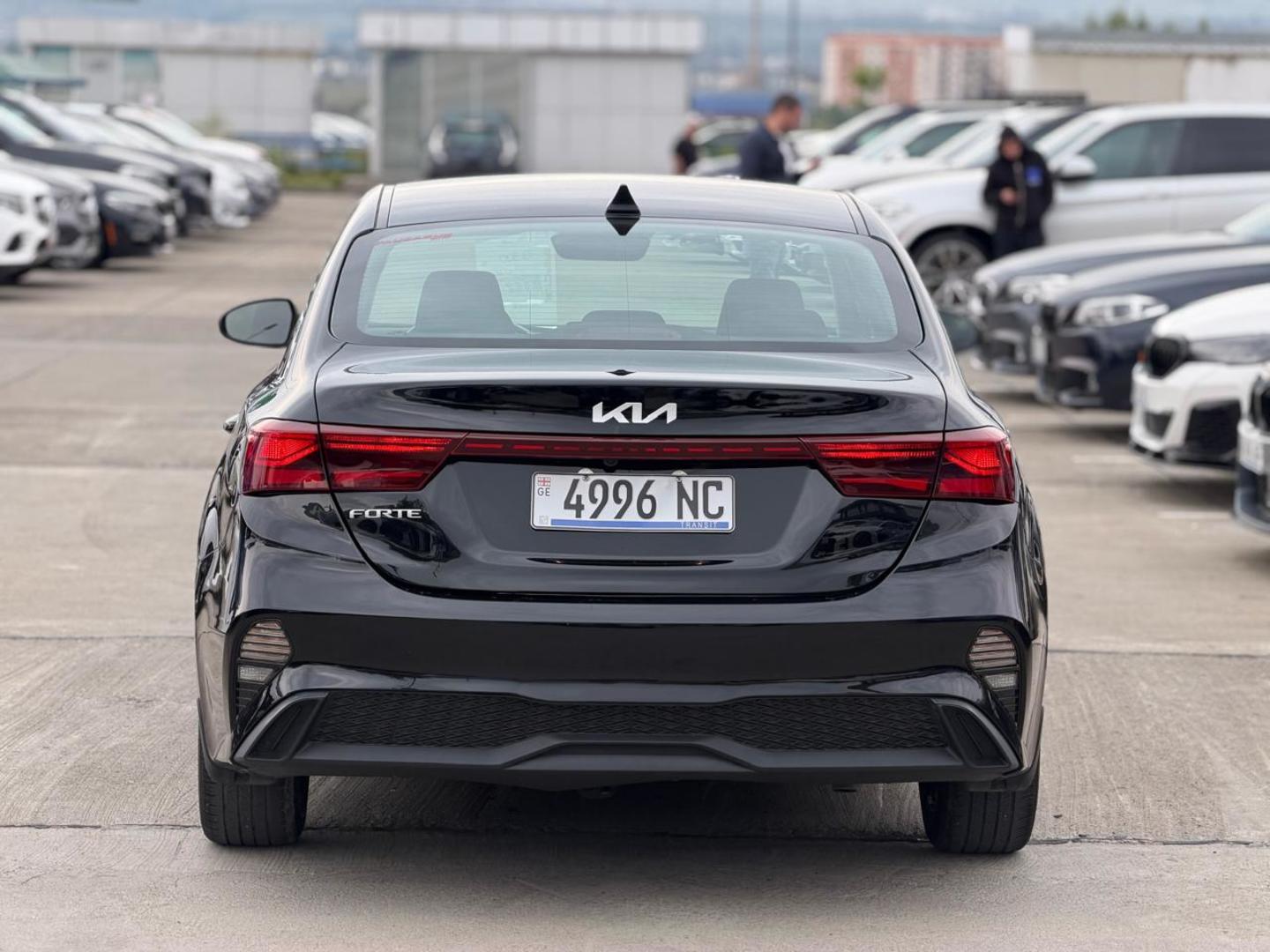 Kia Forte 2023 — photo 2