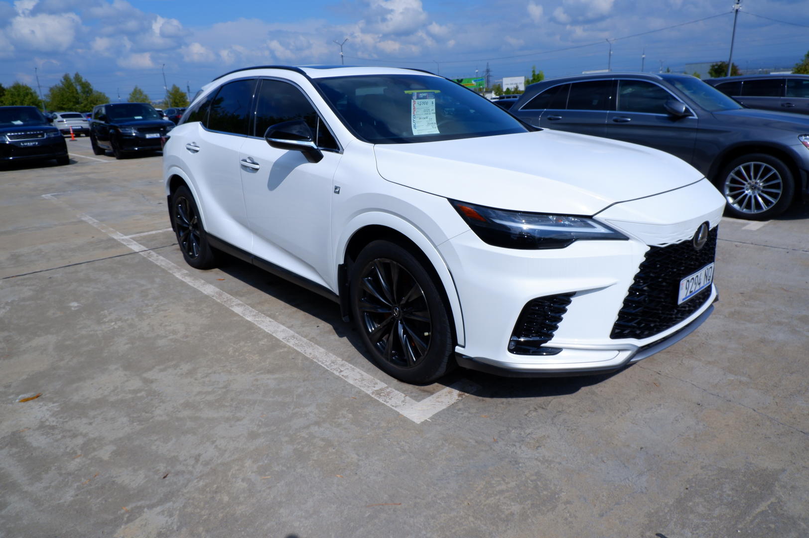 Lexus RX 350 2023 — photo 2