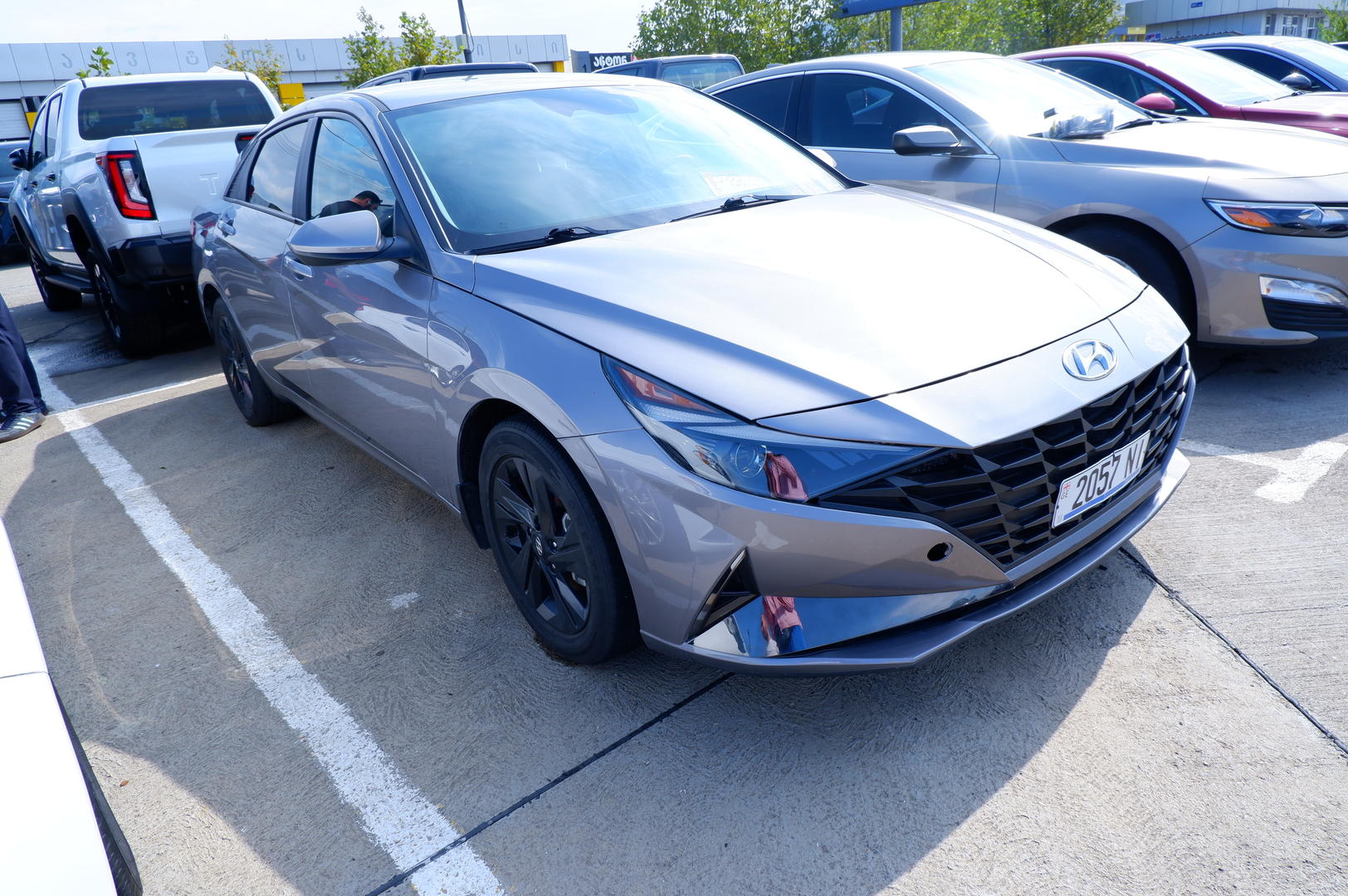 Hyundai Elantra 2022 — photo 2