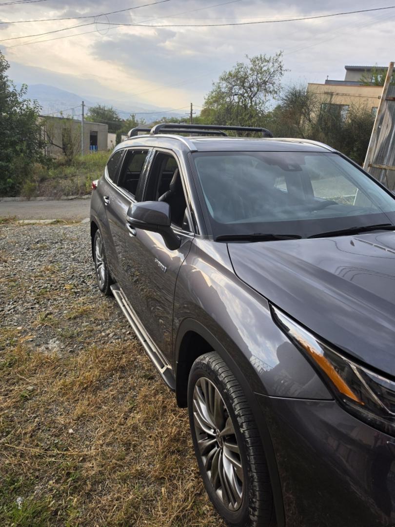 Toyota Highlander 2021 — photo 2