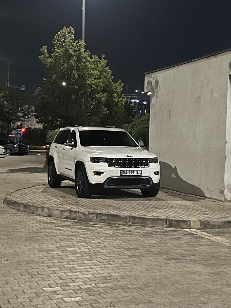 Jeep Cherokee