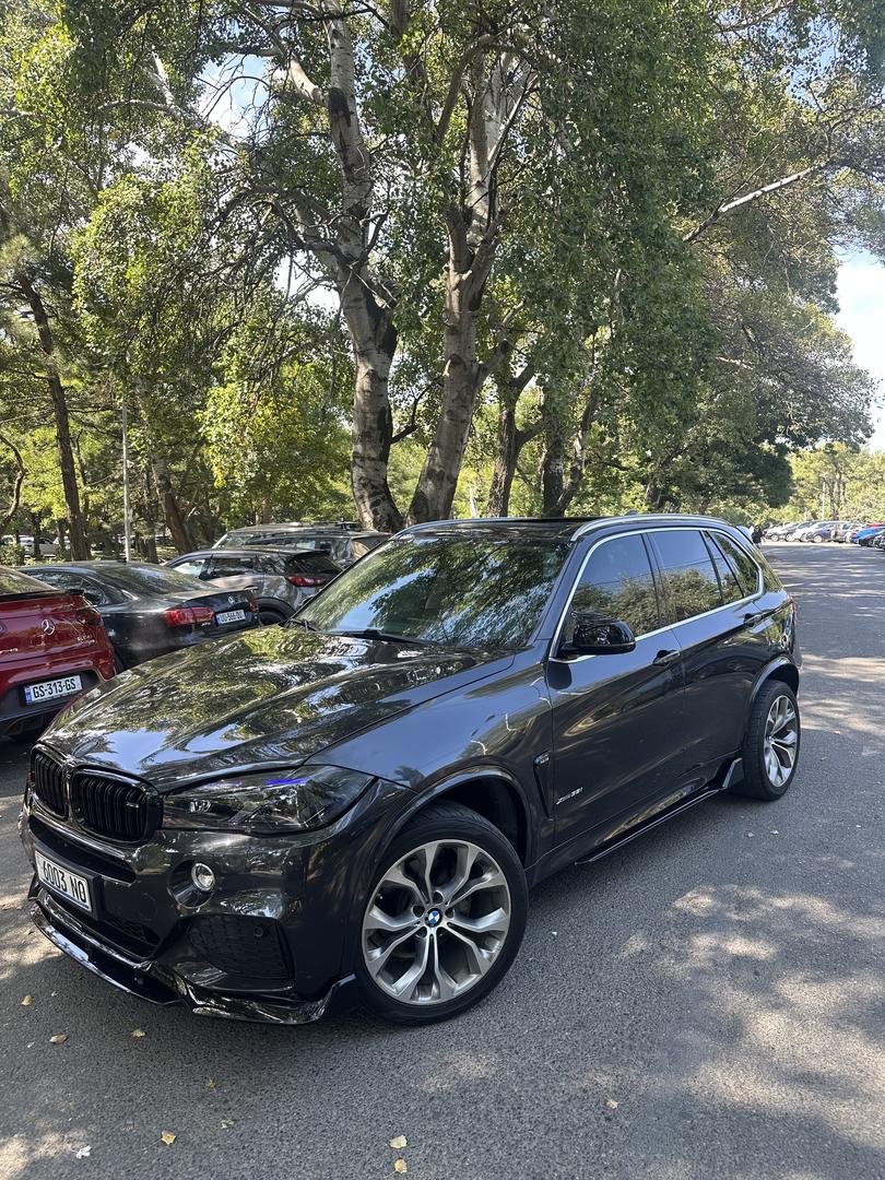 BMW X5 2016 — photo 2