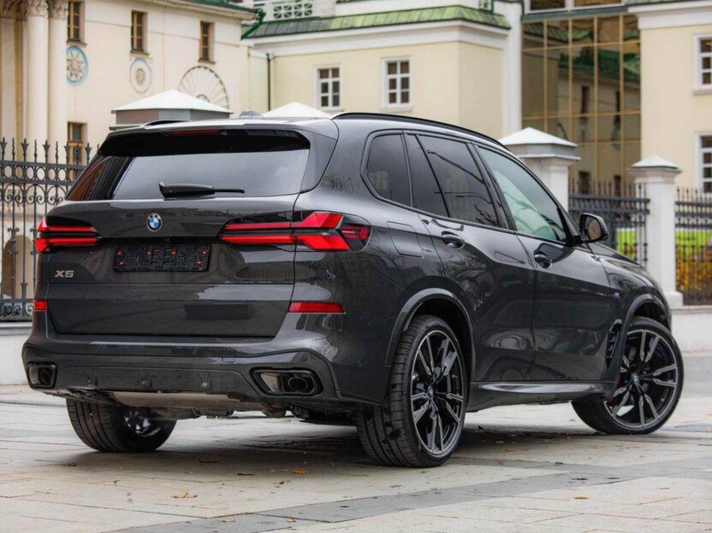 BMW X5 2026 — photo 2