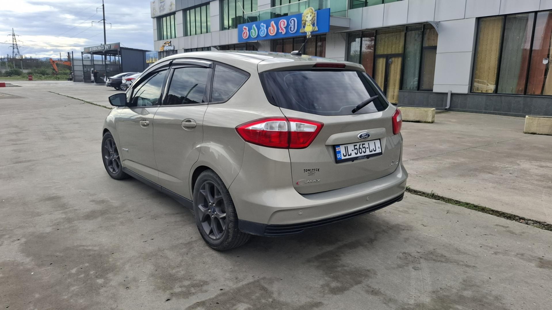 Ford C-Max 2015 — photo 2