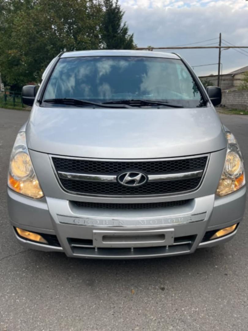 Hyundai H-1 2009 — photo 2