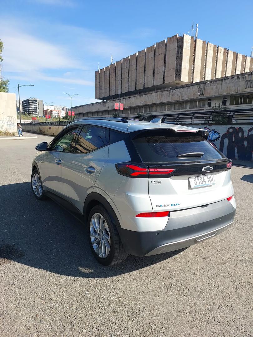 Chevrolet Bolt 2023 — photo 2