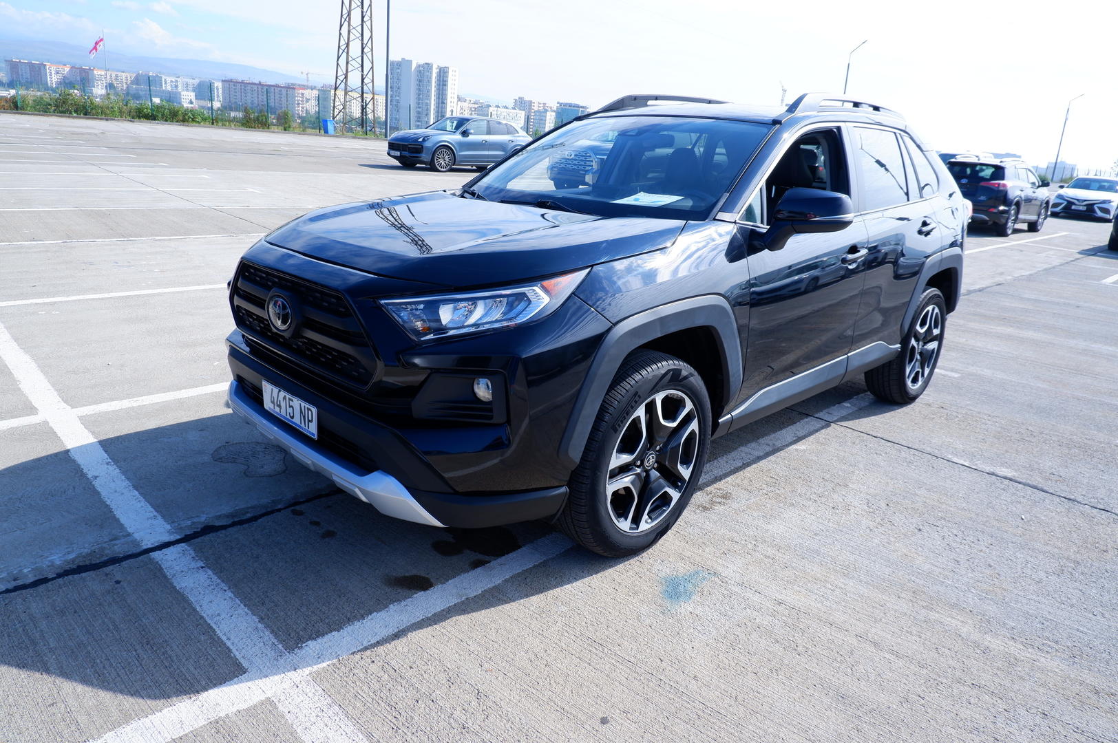 Toyota RAV4 2021 — photo 2