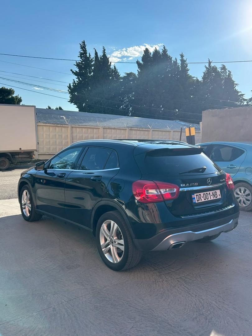 Mercedes-Benz CLA 250 2018 — photo 2