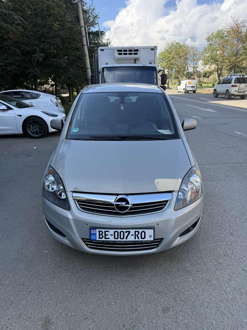 Opel Zafira