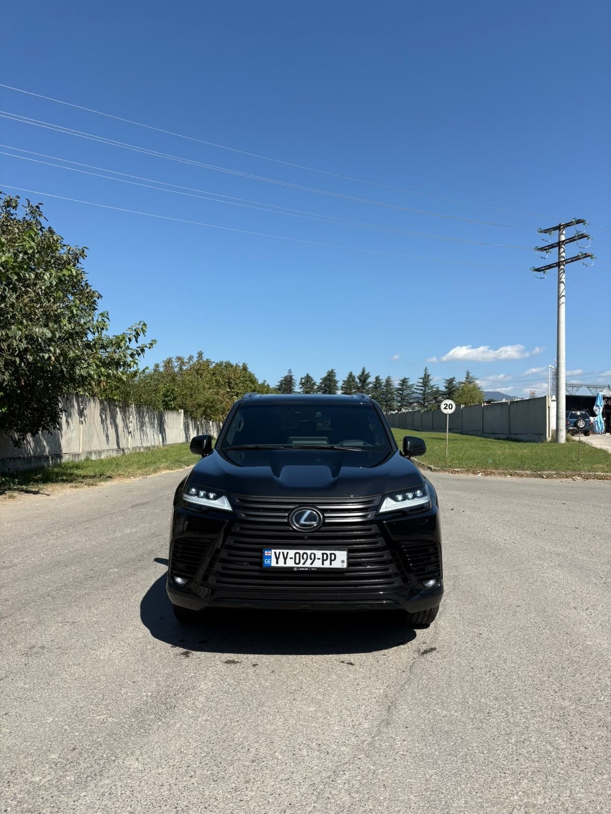 Lexus LX