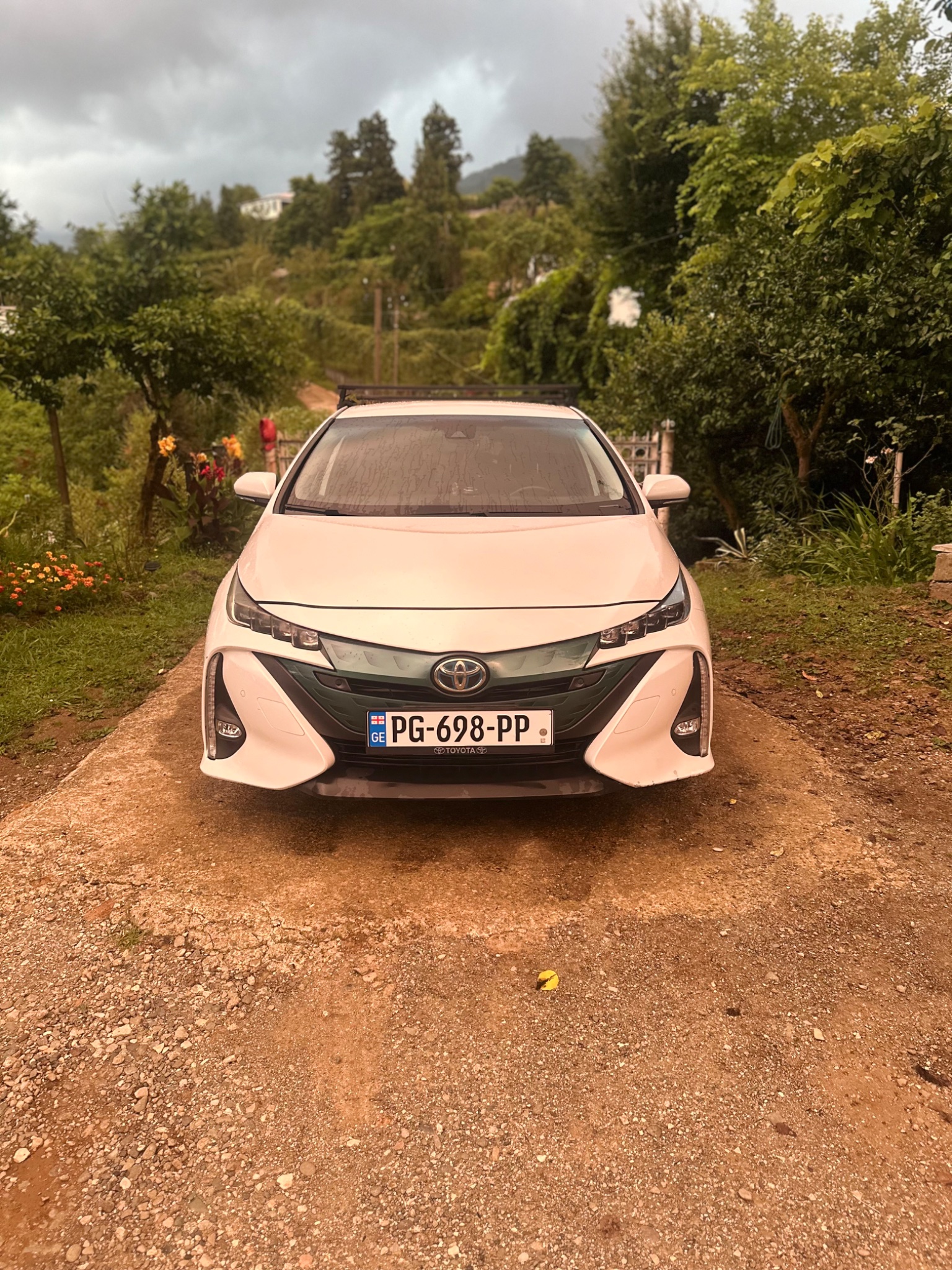 Toyota Prius Prime 2020 — photo 2